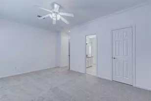 10713 Greenwillow St, Houston, TX 77035 - Photo 33