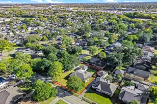 11503 High Star Dr, Houston, TX 77072 - Photo 37