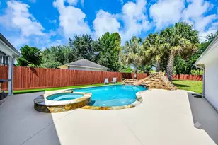 1810 Blue Water Bay Dr, Katy, TX 77494 - Photo 23