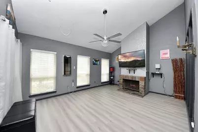 7877 Kendalia Drive, Houston, TX 77036 - Photo 5