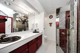 7877 Kendalia Dr, Houston, TX 77036 - Photo 33