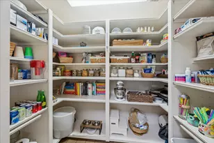 230 Gessner Rd, Houston, TX 77024 - Photo 11