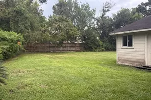 9916 Fulton St, Houston, TX 77076 - Photo 31