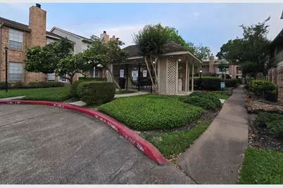 10615 Briar Forest Drive #1001, Houston, TX 77042 - Photo 37