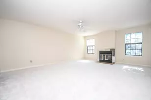 9800 Pagewood Ln, Houston, TX 77042 - Photo 3