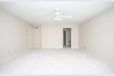 9800 Pagewood Lane #2108, Houston, TX 77042 - Photo 13
