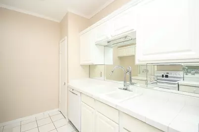 9800 Pagewood Lane #2108, Houston, TX 77042 - Photo 7