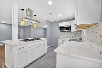 11226 Huggins Drive, Houston, TX 77035 - Photo 9
