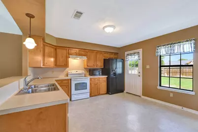 105 Ash Street, Madisonville, TX 77864 - Photo 13