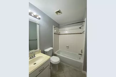7022 Leaders Crossing Drive, Houston, TX 77072 - Photo 5