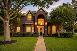 5353 Hidalgo St, Houston, TX 77056 - Photo 1