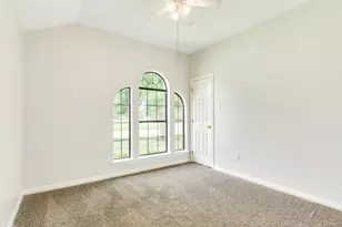 105 Washington Ave, Clute, TX 77531 - Photo 15