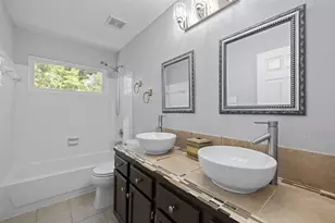 21 Long Hearth Pl, The Woodlands, TX 77382 - Photo 31