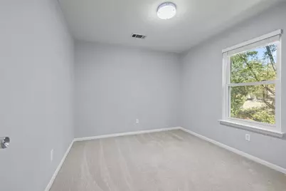 21 Long Hearth Place, The Woodlands, TX 77382 - Photo 27