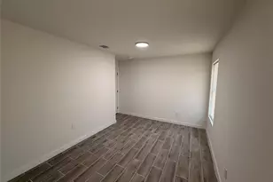 5842 Beldart St, Houston, TX 77033 - Photo 17