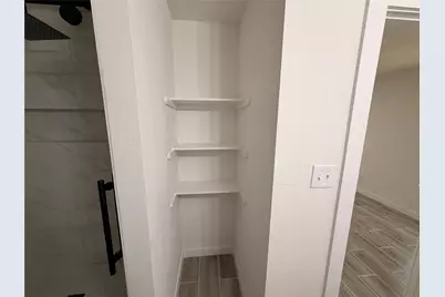 5842 Beldart Street, Houston, TX 77033 - Photo 15