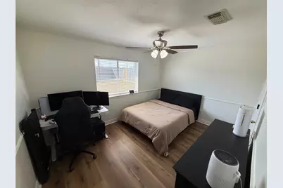 9204 Tejas Court, La Porte, TX 77571 - Photo 7