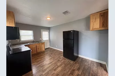 406 N Fig Street, Sweeny, TX 77480 - Photo 15