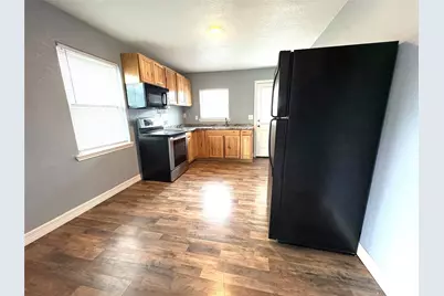 406 N Fig Street, Sweeny, TX 77480 - Photo 11