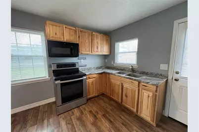406 N Fig Street, Sweeny, TX 77480 - Photo 13