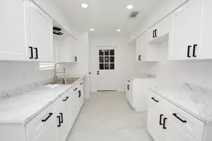 6915 Kearney Dr, Richmond, TX 77469 - Photo 9