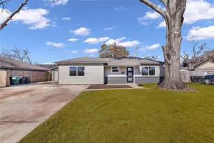 6014 W 43rd St, Houston, TX 77092 - Photo 1