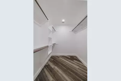 8526 Hiawatha Drive, Houston, TX 77036 - Photo 21