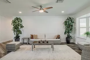 8526 Hiawatha Dr, Houston, TX 77036 - Photo 13