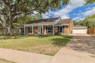8526 Hiawatha Dr, Houston, TX 77036 - Photo 31