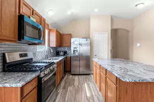 19202 Sunny Leaf Ln, Katy, TX 77449 - Photo 5