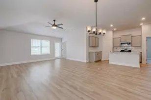 13905 Seneca Lk Dr, La Marque, TX 77568 - Photo 5