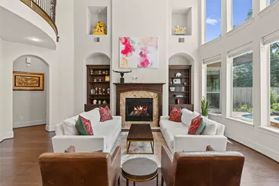 11729 Joan Of Arc Drive, Houston, TX 77024 - Photo 11