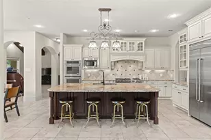 11729 Joan of Arc Dr, Houston, TX 77024 - Photo 3