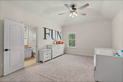 11729 Joan Of Arc Drive, Houston, TX 77024 - Photo 29