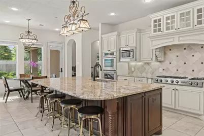 11729 Joan Of Arc Drive, Houston, TX 77024 - Photo 13