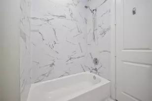5209 Allen St, Houston, TX 77007 - Photo 13