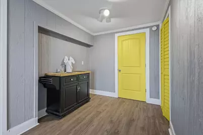 606 Warsaw St, Bayou Vista, TX 77563 - Photo 27