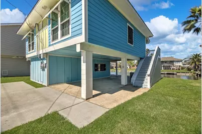 606 Warsaw St, Bayou Vista, TX 77563 - Photo 3