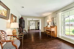320 Linden Ln, Lake Jackson, TX 77566 - Photo 13