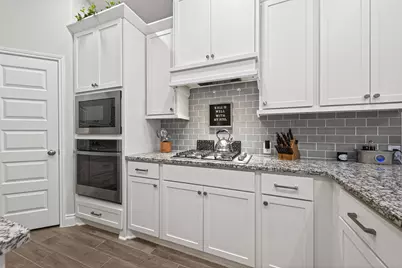 561 Cedar Harbor Court, Conroe, TX 77304 - Photo 11