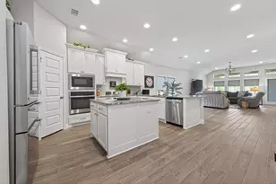 561 Cedar Harbor Ct, Conroe, TX 77304 - Photo 9