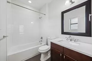 734 W 20th St, Houston, TX 77008 - Photo 17