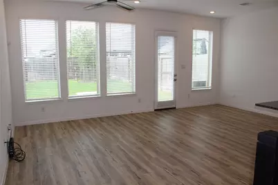 4203 Champlain Way, Iowa Colony, TX 77583 - Photo 9