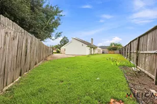14102 Woodnook Dr, Houston, TX 77077 - Photo 27