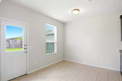 12318 Skyview Manor Drive, Houston, TX 77047 - Photo 17