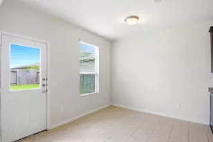 12318 Skyview Manor Dr, Houston, TX 77047 - Photo 17