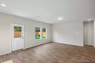 20715 Seville Courtyard Ln, Tomball, TX 77377 - Photo 11