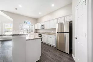 7538 Orchard Hills Ln, Sugar Land, TX 77479 - Photo 11