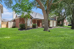 7538 Orchard Hills Ln, Sugar Land, TX 77479 - Photo 1