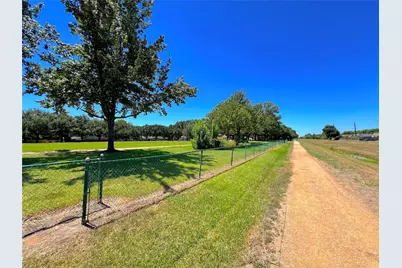 7507 Alcomita Drive, Houston, TX 77083 - Photo 21